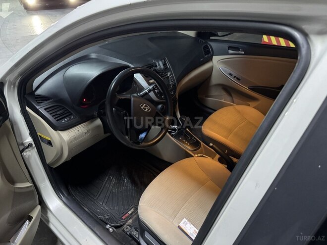 Hyundai Accent 2016, 122,000 km - 1.6 l - Bakı