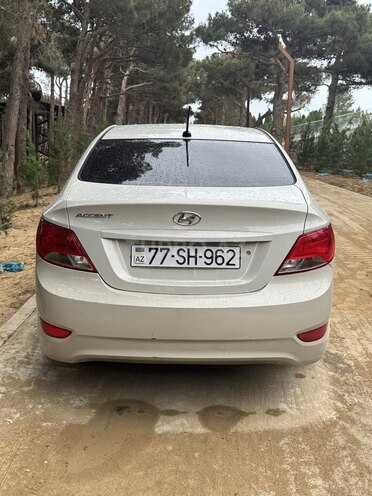 Hyundai Accent 2016, 122,000 km - 1.6 l - Bakı