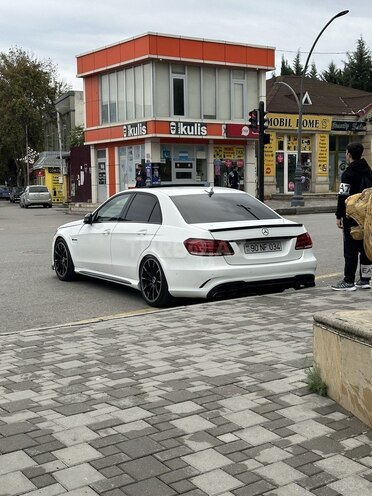 Mercedes E 200 2013, 246,000 km - 2.0 l - Xaçmaz