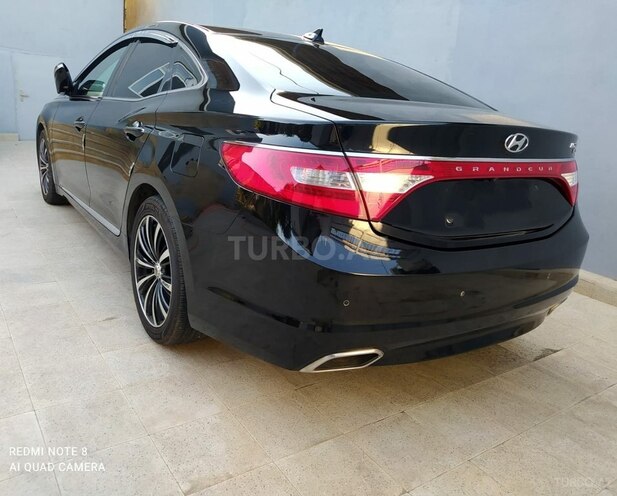 Hyundai Grandeur 2015, 159,600 km - 2.2 l - Bakı