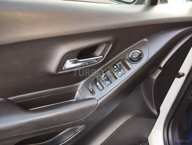 Chevrolet Trax 2015, 129,800 km - 1.4 l - Bakı