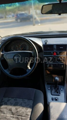 Mercedes C 180 1997, 333,000 km - 1.8 л - Bakı