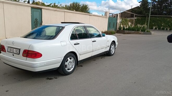 Mercedes E 220 d 1996, 254,780 km - 2.2 л - Bakı