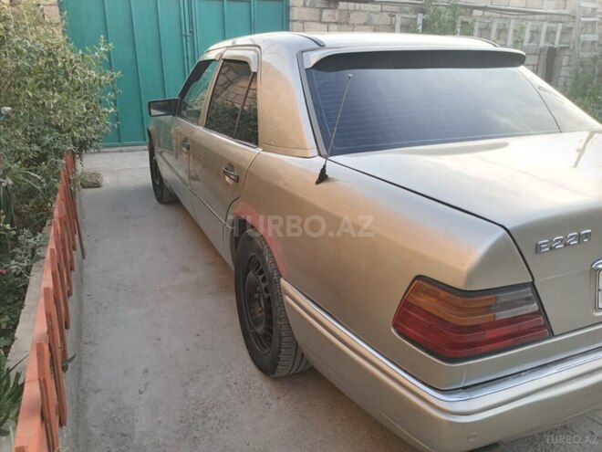 Mercedes E 220 1995, 531,700 km - 2.2 l - Sumqayıt