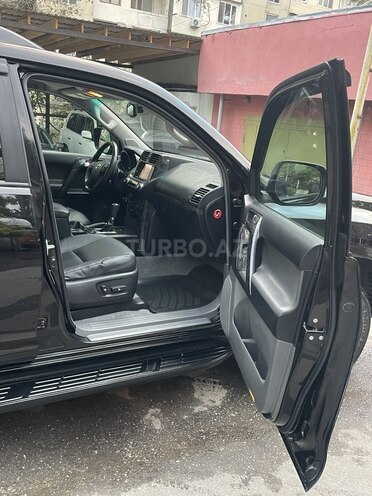 Toyota Land Cruiser Prado 2009, 190,000 km - 3.0 л - Bakı