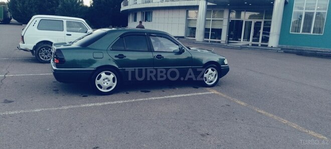 Mercedes C 220 1994, 532,451 km - 2.2 l - Qazax