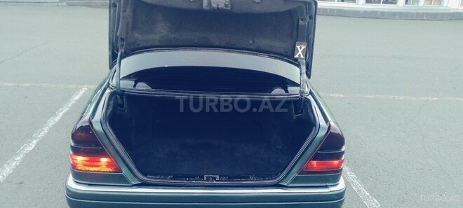 Mercedes C 220 1994, 532,451 km - 2.2 l - Qazax