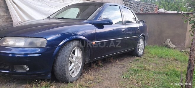 Opel Vectra 1999, 245,000 km - 2.0 л - Zaqatala