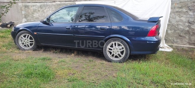 Opel Vectra 1999, 245,000 km - 2.0 л - Zaqatala