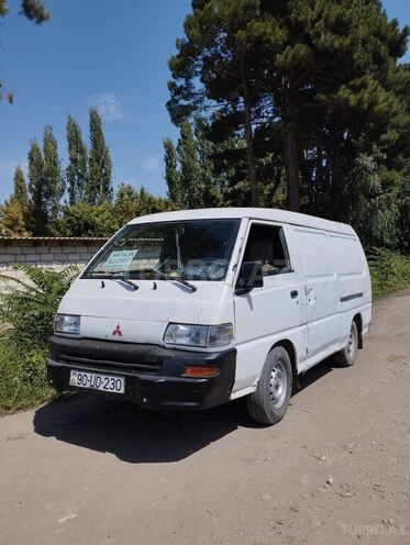 Mitsubishi L300 2007, 558,455 km - 2.5 л - Yevlax