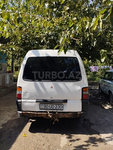 Mitsubishi L300 2007, 558,455 km - 2.5 л - Yevlax