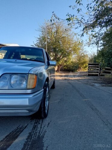 Mercedes E 320 1995, 300,000 km - 3.2 l - Gəncə