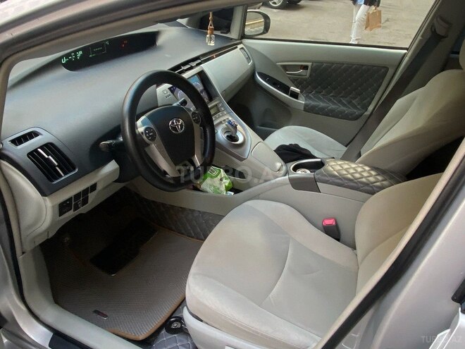 Toyota Prius 2013, 286,000 km - 1.8 l - Bakı