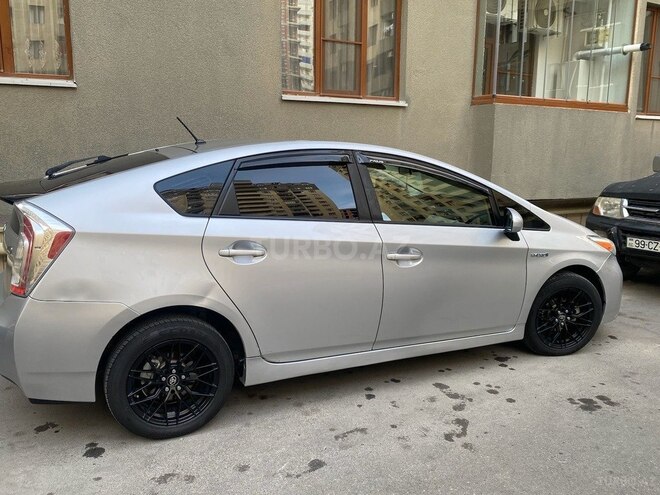 Toyota Prius 2013, 286,000 km - 1.8 l - Bakı
