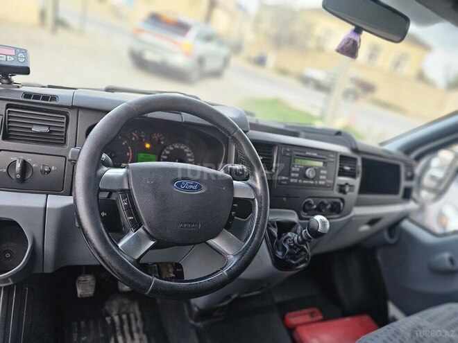 Ford Transit 2009, 253,000 km - 2.4 л - Bakı