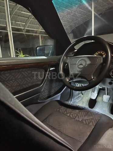 Mercedes C 180 1995, 500,000 km - 1.8 l - Xaçmaz