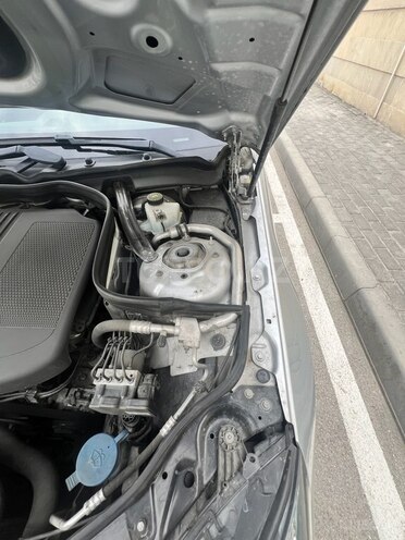 Mercedes E 220 d 2015, 177,500 km - 2.2 л - Bakı