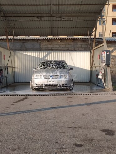 Volkswagen Bora 2000, 327,050 km - 1.6 l - Bakı