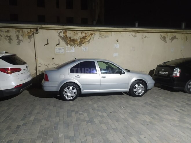 Volkswagen Bora 2000, 327,050 km - 1.6 l - Bakı