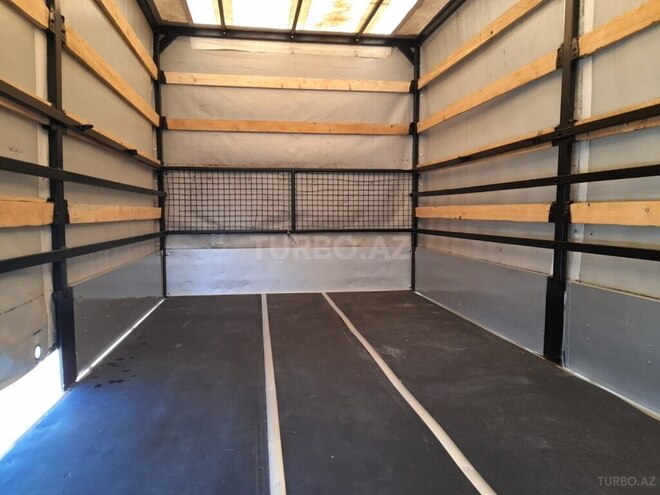 Ford Transit 2007, 270,000 km - 2.4 l - Şəki