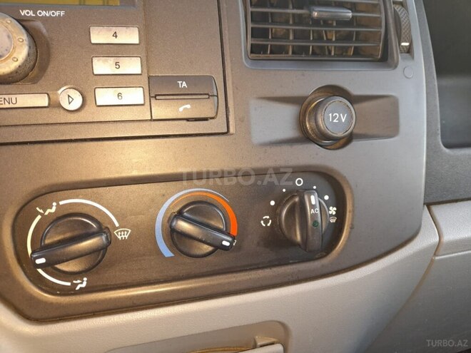Ford Transit 2007, 270,000 km - 2.4 l - Şəki