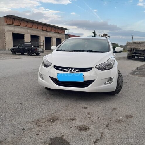 Hyundai Elantra 2011, 119,000 km - 1.6 l - Ucar