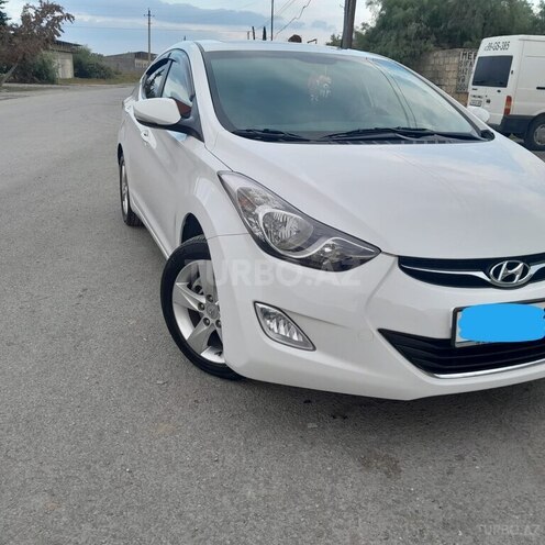Hyundai Elantra 2011, 119,000 km - 1.6 l - Ucar