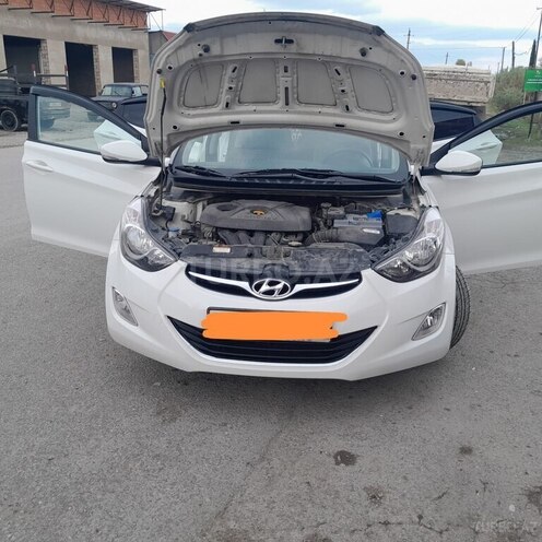 Hyundai Elantra 2011, 119,000 km - 1.6 l - Ucar