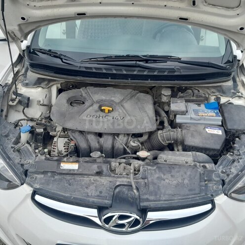 Hyundai Elantra 2011, 119,000 km - 1.6 l - Ucar