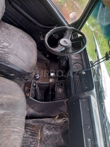 LADA (VAZ) 2105 1988, 98,000 km - 1.5 l - Quba