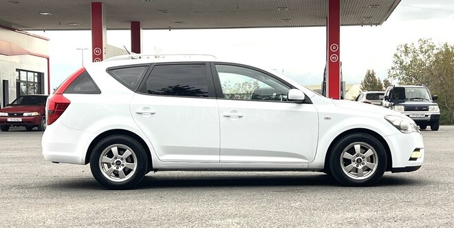Kia Ceed 2009, 260,000 km - 1.6 l - Bakı