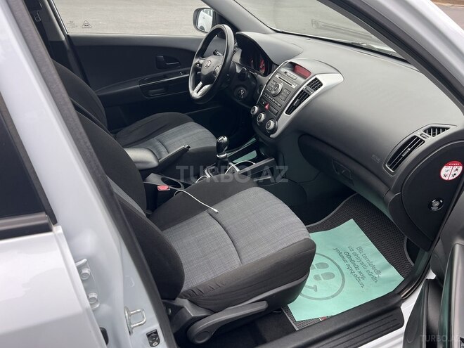 Kia Ceed 2009, 260,000 km - 1.6 l - Bakı