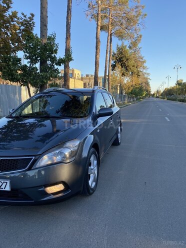 Kia Ceed 2011, 235,000 km - 1.6 l - İmişli