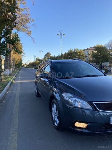 Kia Ceed 2011, 235,000 km - 1.6 l - İmişli