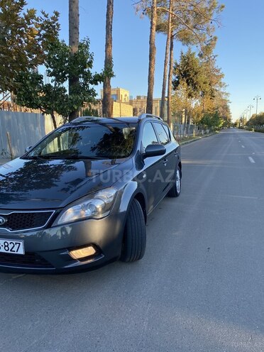 Kia Ceed 2011, 235,000 km - 1.6 l - İmişli