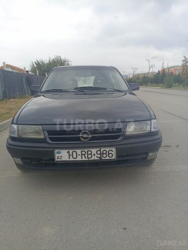 Opel Astra 1992, 300,000 km - 1.8 л - Sumqayıt