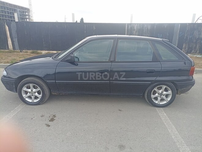 Opel Astra 1992, 300,000 km - 1.8 л - Sumqayıt