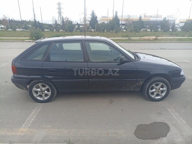 Opel Astra 1992, 300,000 km - 1.8 л - Sumqayıt