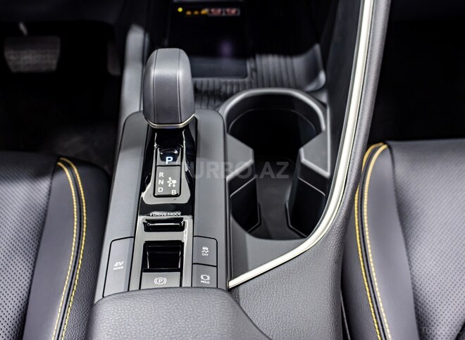 Toyota C-HR 2024, 0 km - 2.0 л - Bakı