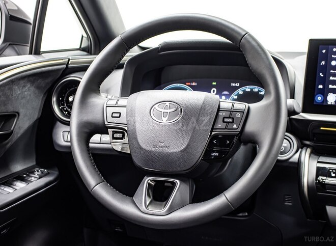 Toyota C-HR 2024, 0 km - 2.0 л - Bakı