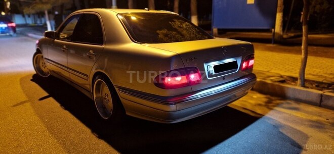 Mercedes E 320 2000, 252,000 km - 3.2 l - Bakı