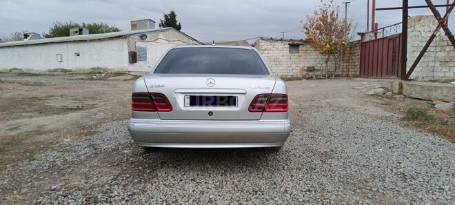 Mercedes E 320 2000, 252,000 km - 3.2 l - Bakı