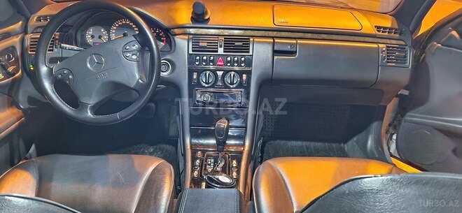 Mercedes E 320 2000, 252,000 km - 3.2 l - Bakı
