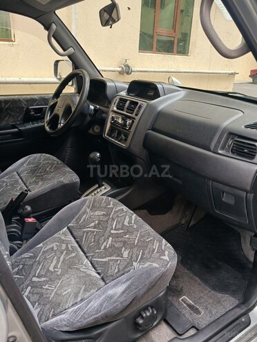 Mitsubishi Pajero io 1999, 356,000 km - 1.8 l - Bakı