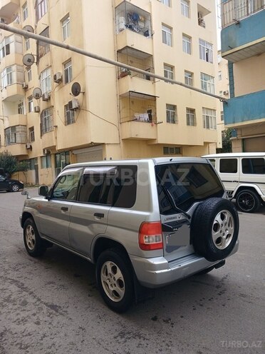 Mitsubishi Pajero io 1999, 356,000 km - 1.8 l - Bakı