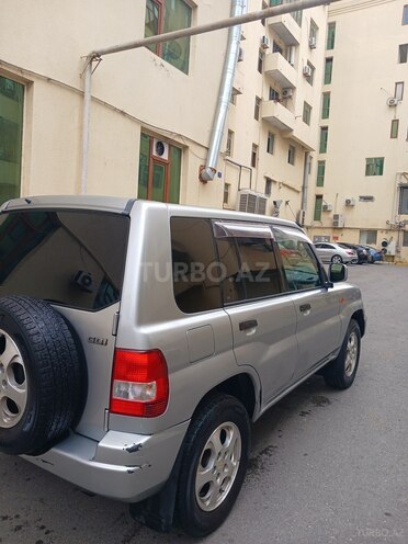 Mitsubishi Pajero io 1999, 356,000 km - 1.8 l - Bakı