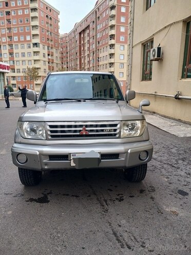 Mitsubishi Pajero io 1999, 356,000 km - 1.8 l - Bakı