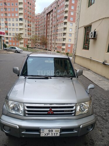 Mitsubishi Pajero io 1999, 356,000 km - 1.8 l - Bakı