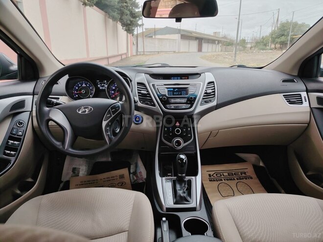 Hyundai Elantra 2015, 99,000 km - 1.8 l - Bakı
