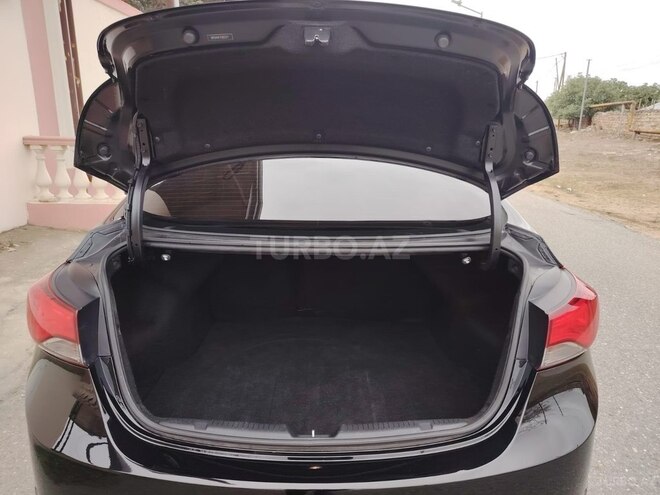 Hyundai Elantra 2015, 99,000 km - 1.8 l - Bakı